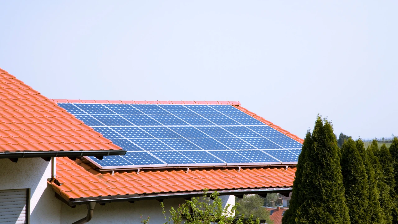 Zonnepanelen op huis zonnestroom